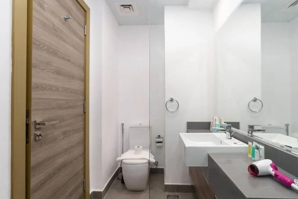 Nice Studio In Jvc - Pool & Gym دبي 0*,